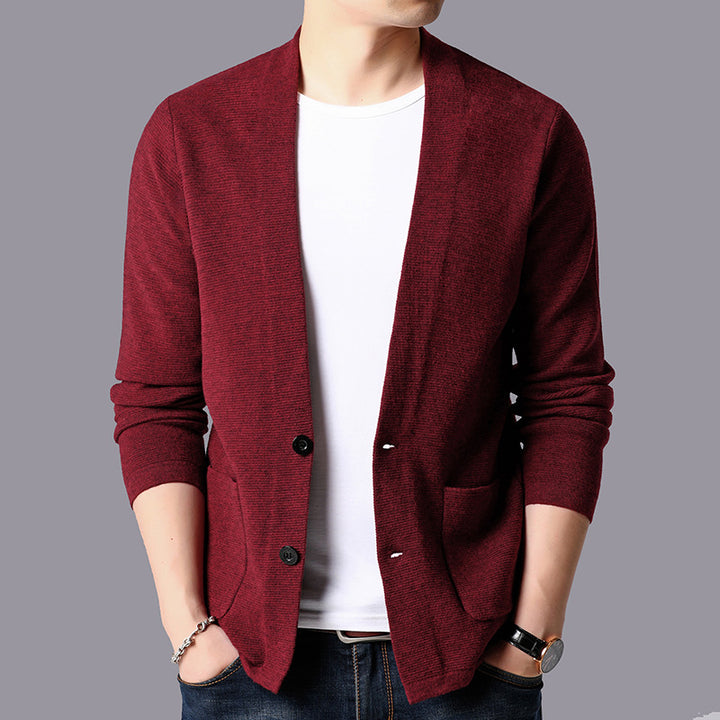 Trendy knitted jacket for men with practical pockets and elegant V-neck Lune London