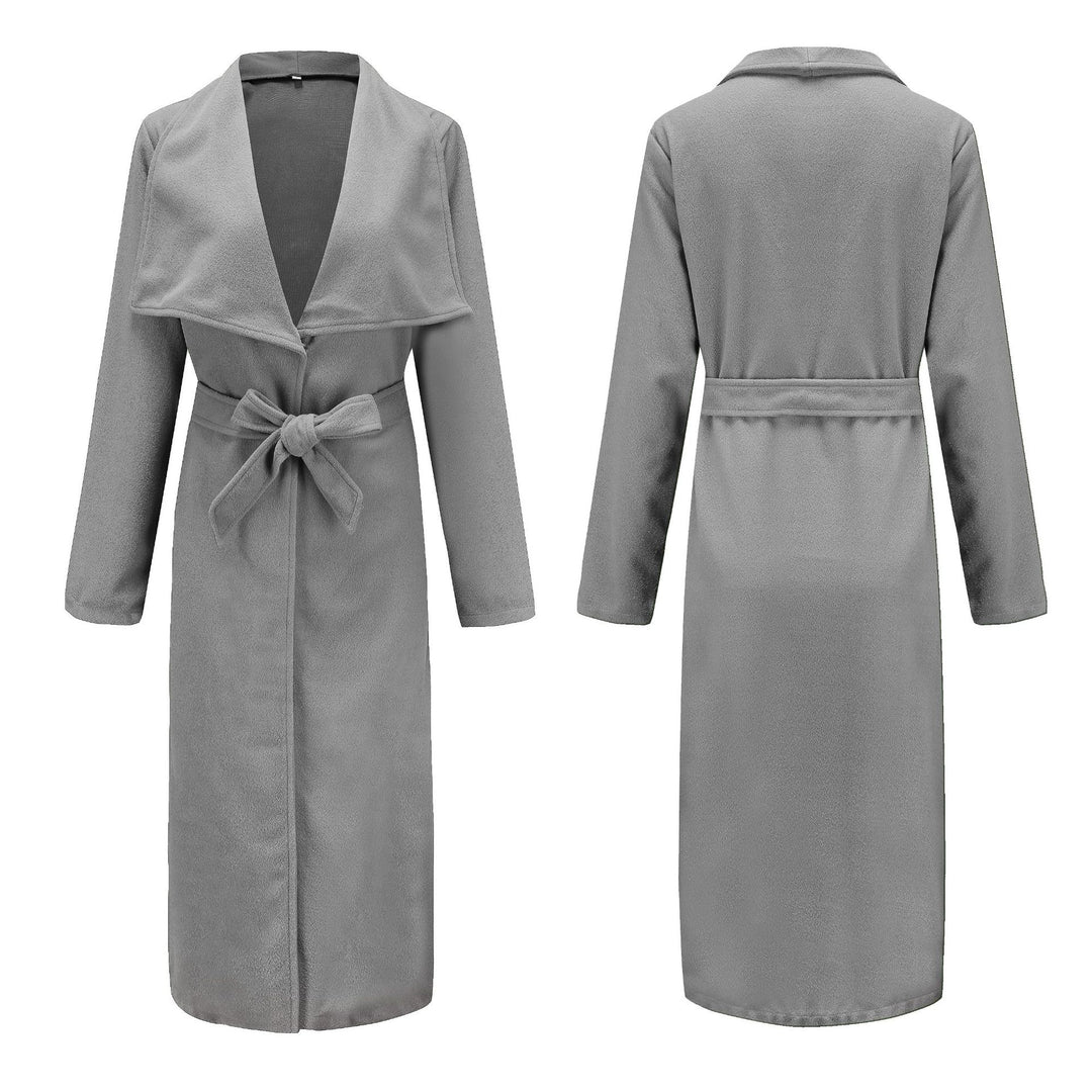 Ladies elegant coat with chic collar and belt at the waist Lune London