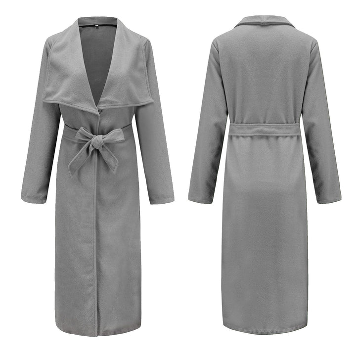 Ladies elegant coat with chic collar and belt at the waist Lune London