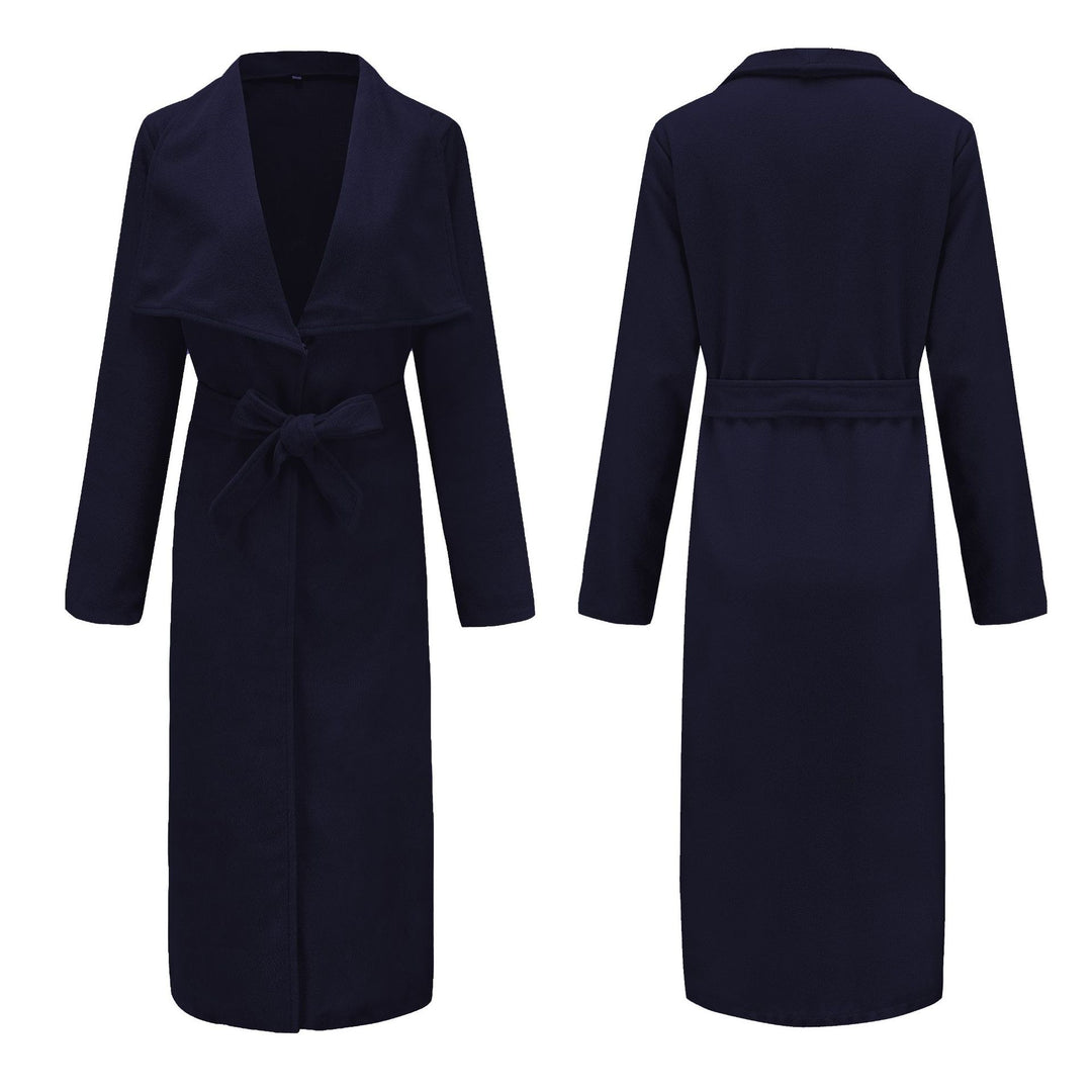 Ladies elegant coat with chic collar and belt at the waist Lune London