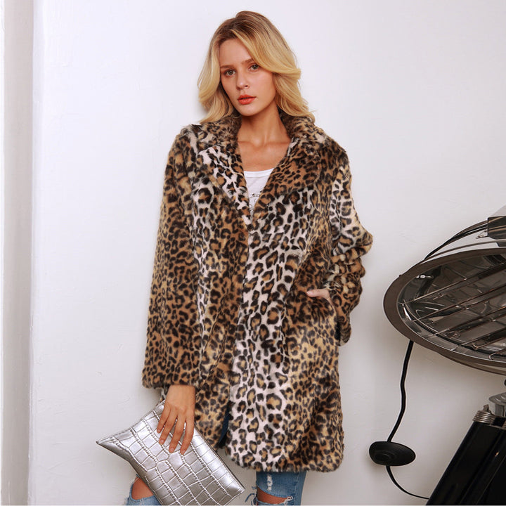 Ladies Luxurious Faux Fur Jacket with Trendy Leopard Print Lune London