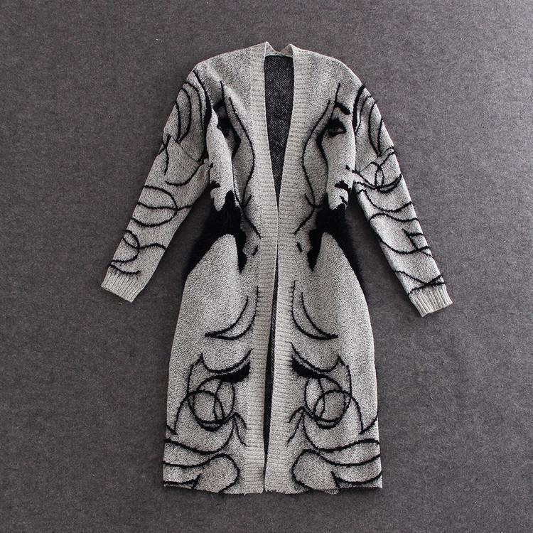 Fashion knitted jacket for women with a unique pattern and a casual fit Lune London