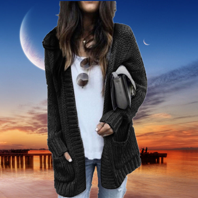 Ladies cardigan in chunky knit with patch pockets and relaxed fit Lune London
