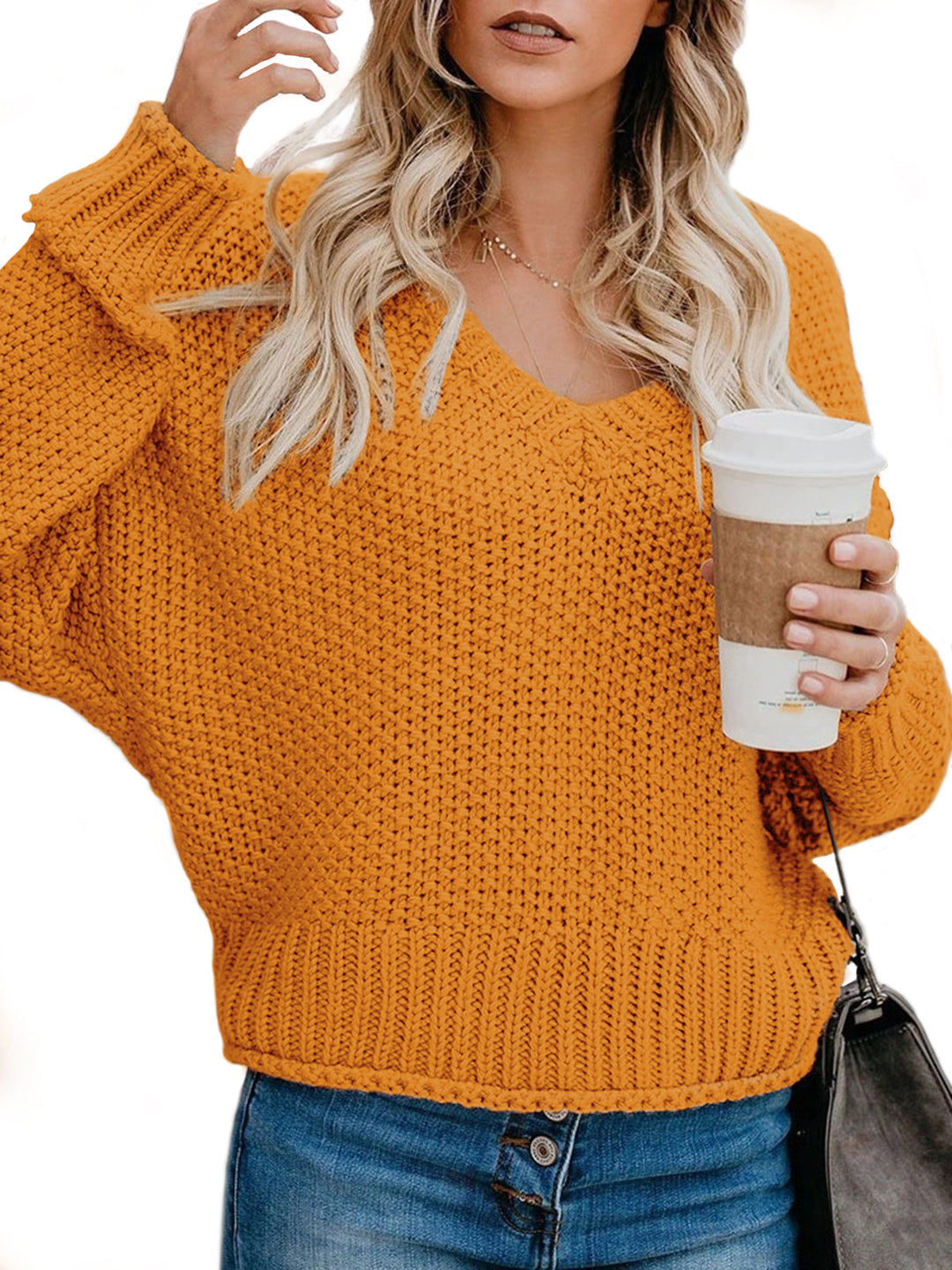 Chunky knit sweater for women with V-neck and relaxed fit Lune London
