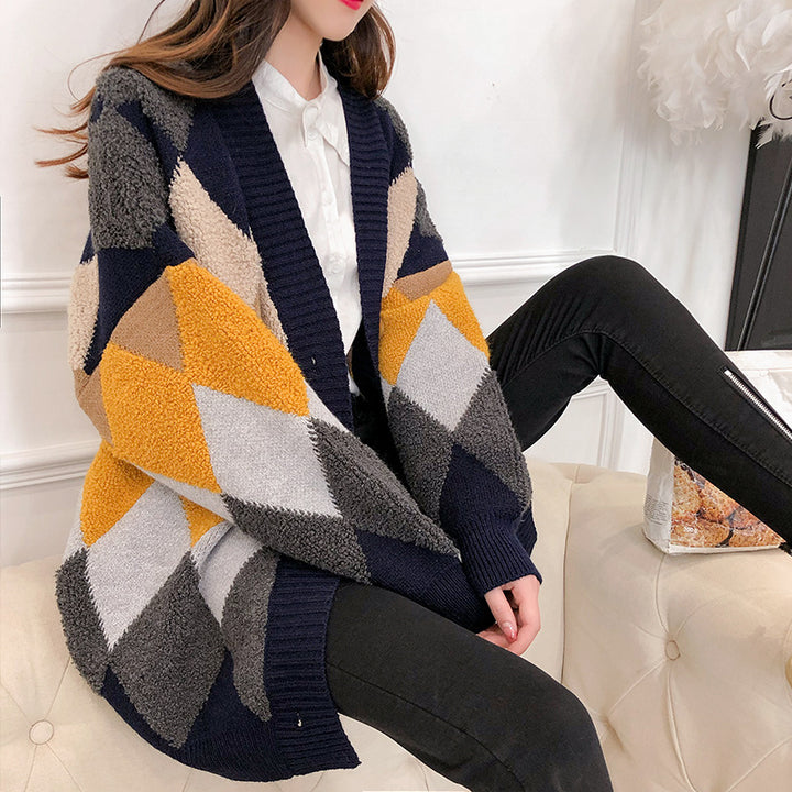 Ladies cardigan and casual knit with geometric pattern Lune London