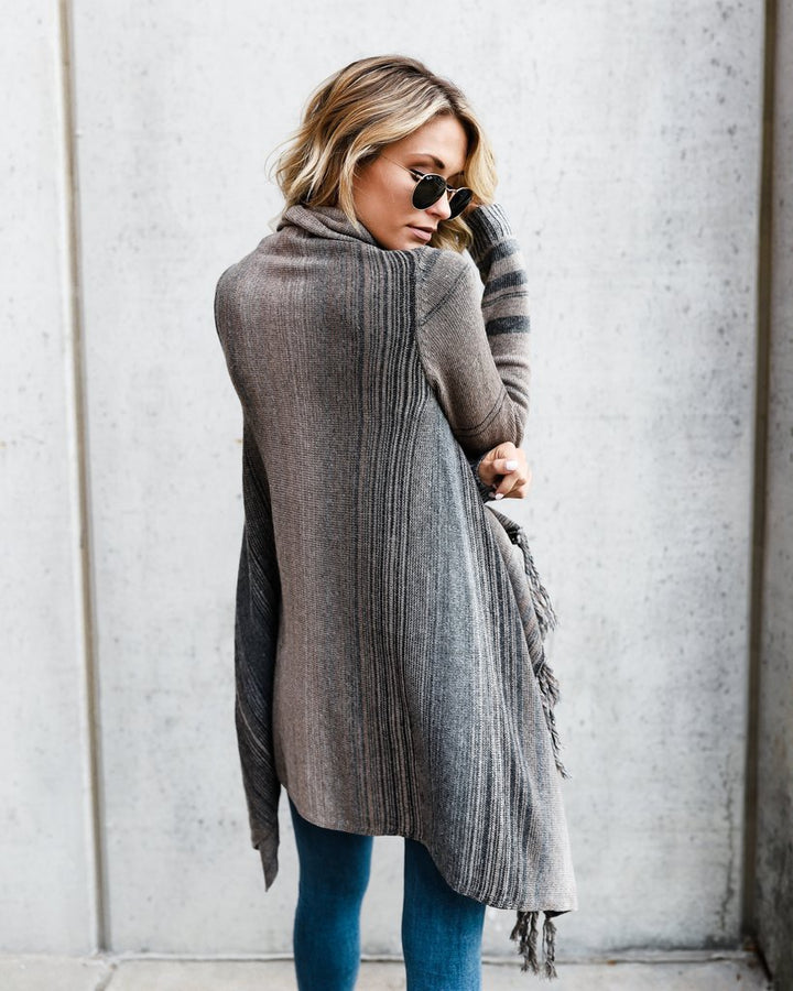 Ladies casual knitted cardigan with fringes and asymmetrical cut Lune London