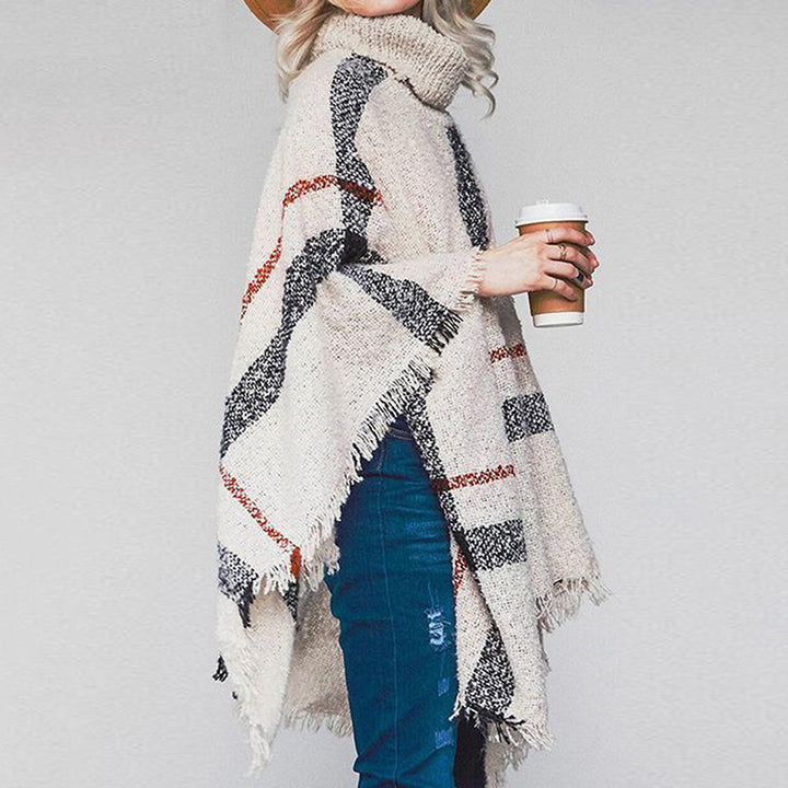 Poncho en tricot pour femmes avec coupe asymétrique et col tendance Chic & Stil