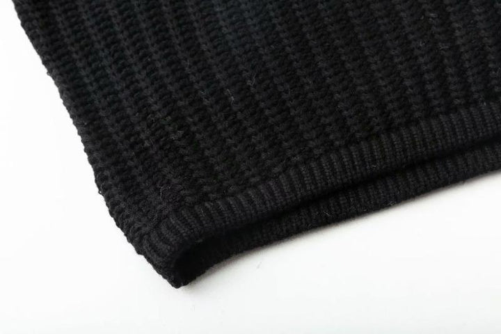 Women short knitted sweater with fringes Lune London