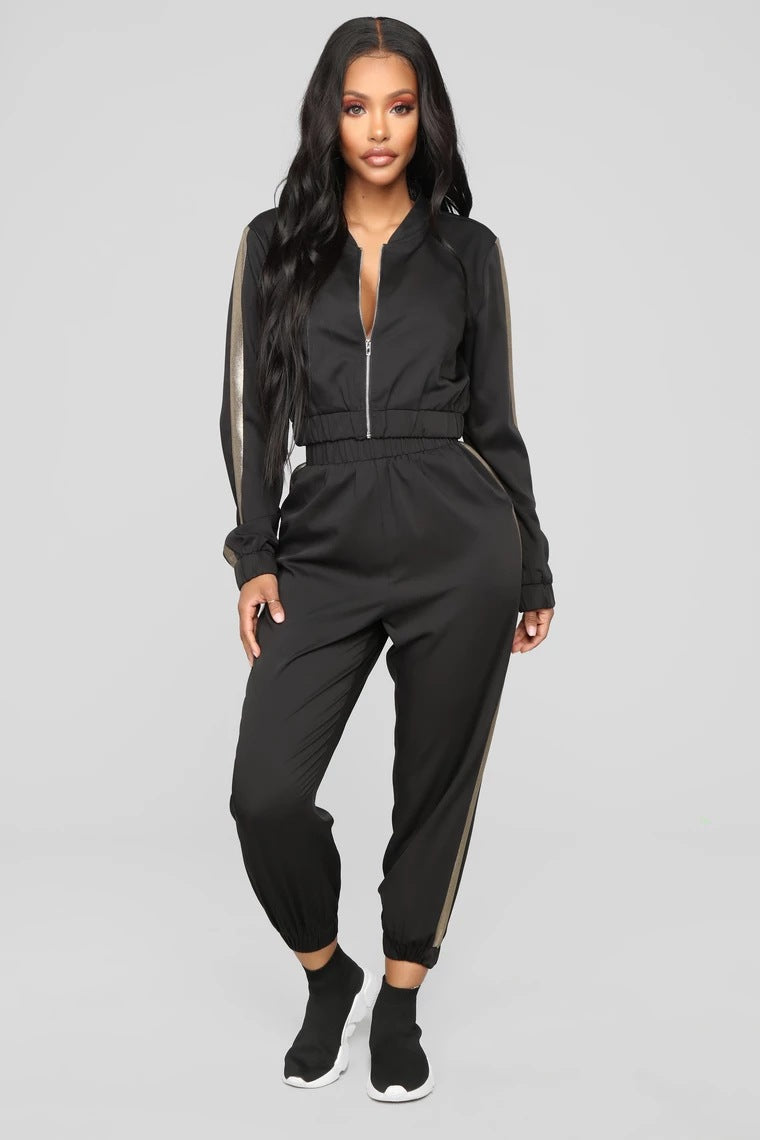 Ladies sporty jumpsuit with zip Chic and Still