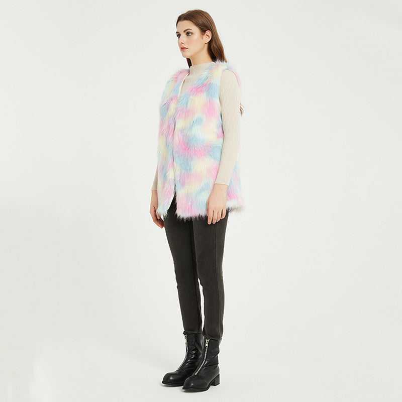 Women Trendy Gilet in Luxurious Gradient Faux Fur Lune London