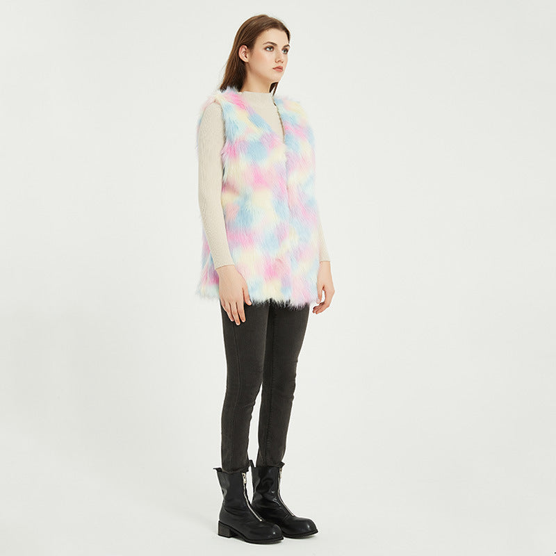 Women Trendy Gilet in Luxurious Gradient Faux Fur Lune London