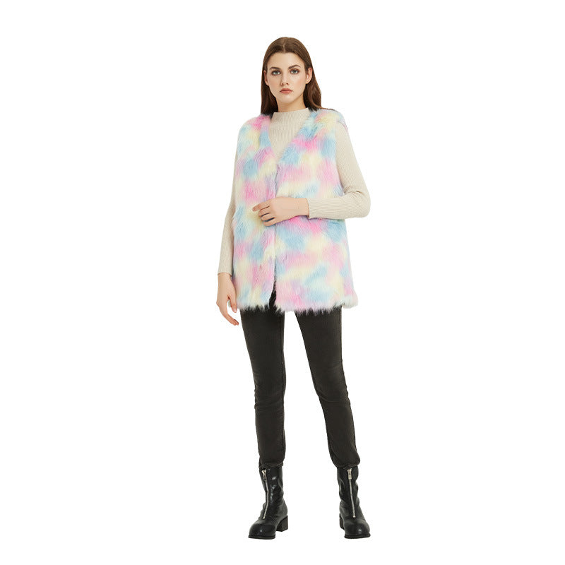 Women Trendy Gilet in Luxurious Gradient Faux Fur Lune London