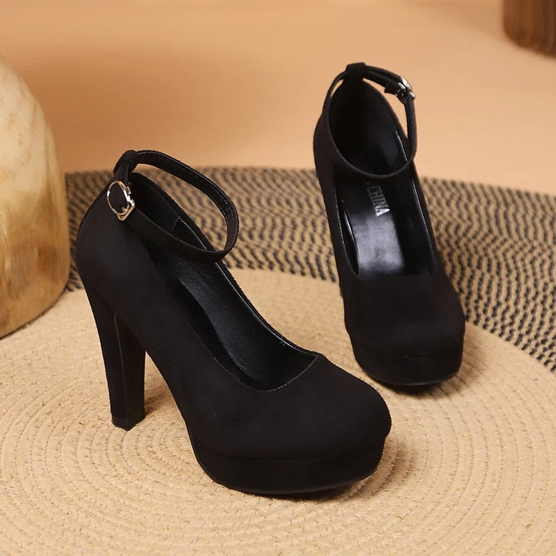 Lune London | Elegant and Seductive High-Heeled Shoes