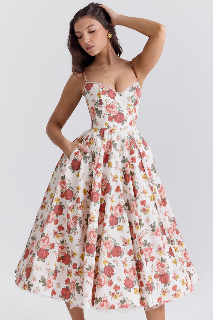 Lune London | Elegant slimming dress for women