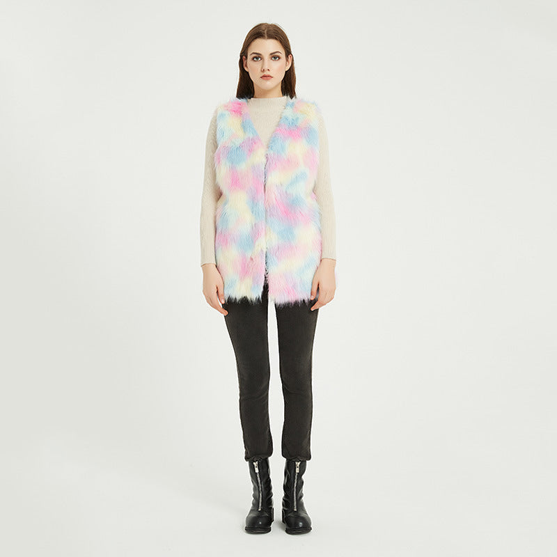 Women Trendy Gilet in Luxurious Gradient Faux Fur Lune London