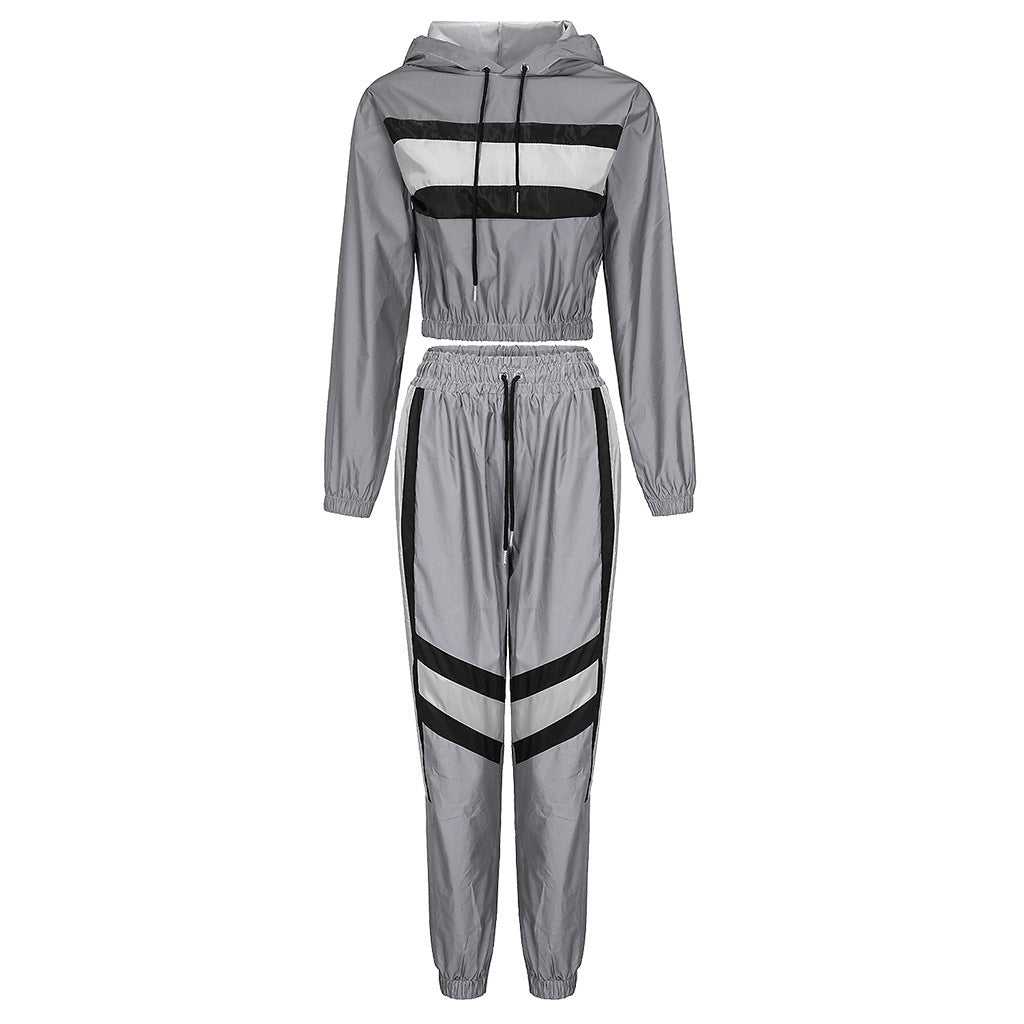 Lady Short Hooded Sweatshirt with Chic Sport Stripe Design