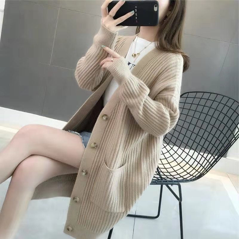 Ladies Chunky Knit Cardigan with Deep V-neck and Chic Button Details