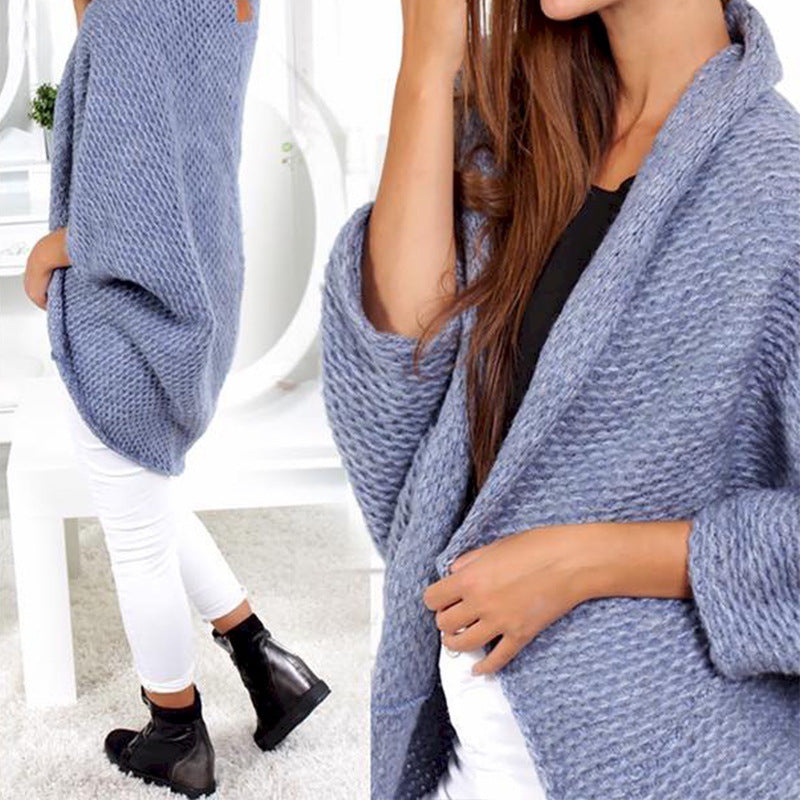 Casual knitted poncho for women with a loose fit and stylish details Lune London