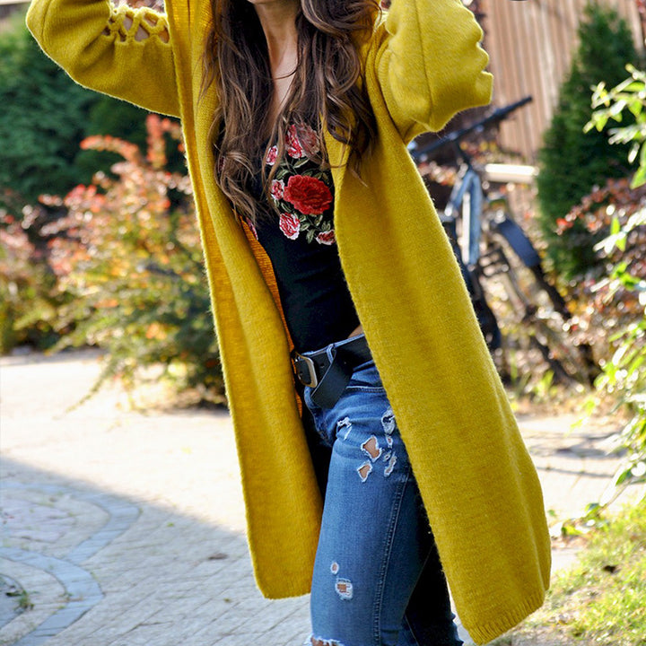 Stylish knitted jacket for women with floral pattern and open sleeves Lune London