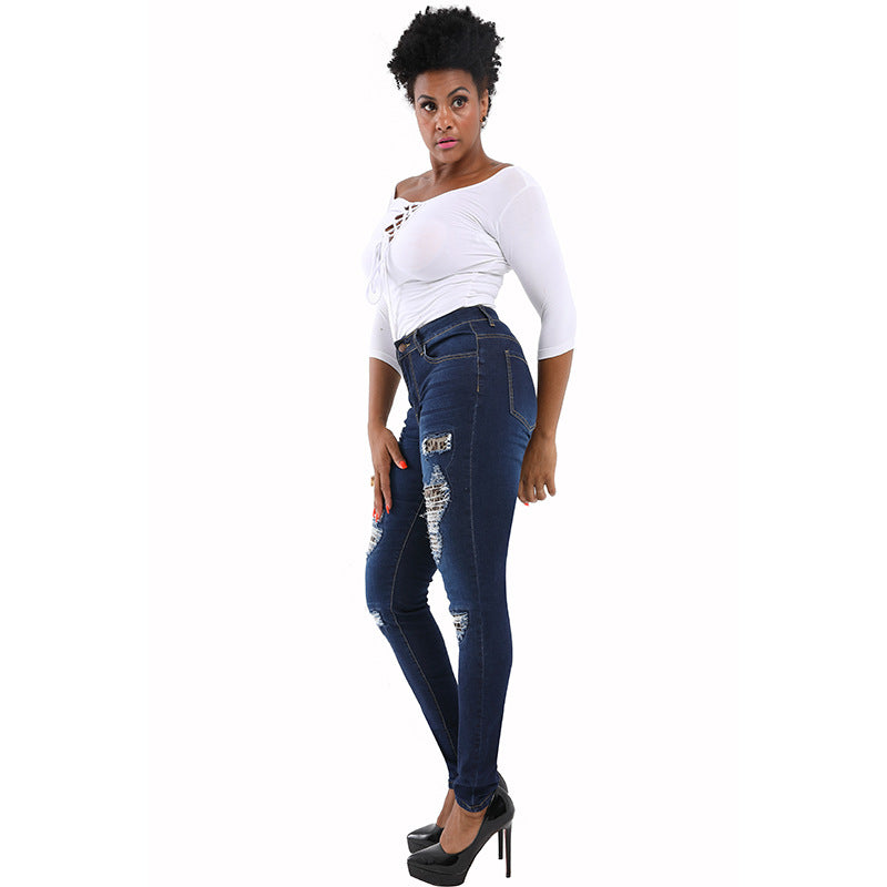 Skinny jeans for women with trendy destroyed details Lune London