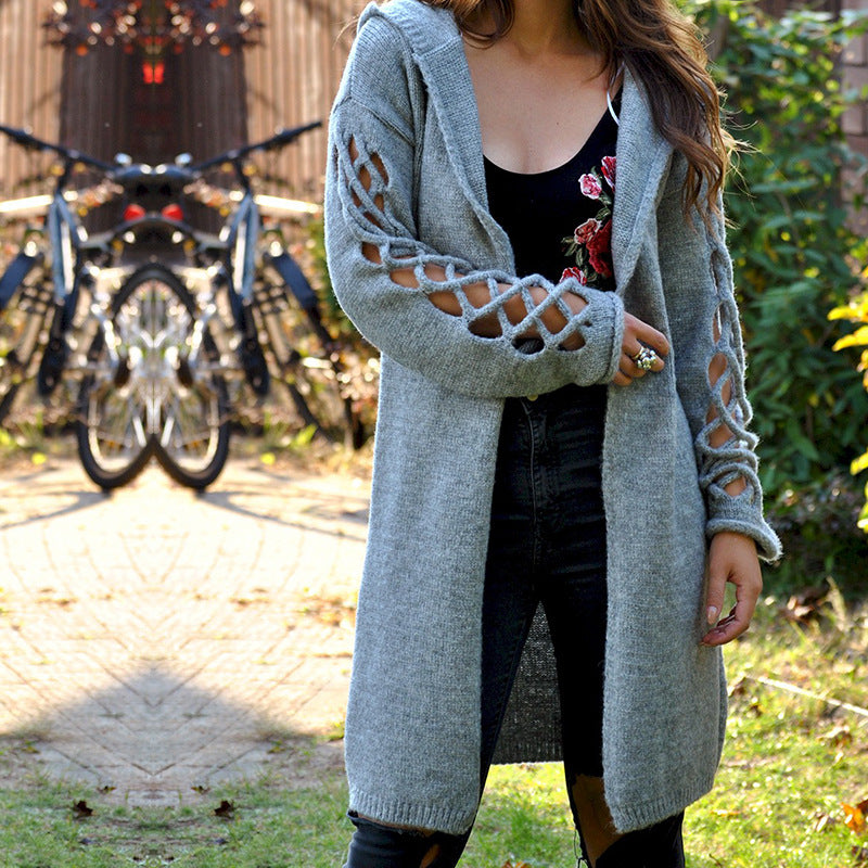 Stylish knitted jacket for women with floral pattern and open sleeves Lune London