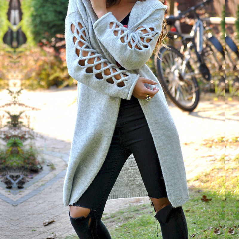 Stylish knitted jacket for women with floral pattern and open sleeves Lune London