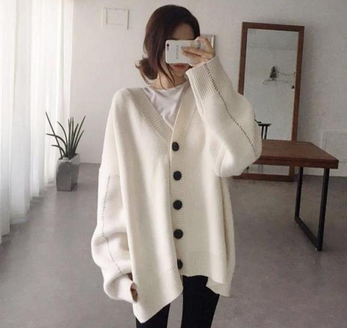 Casual knit jacket for women with oversized fit and large buttons Lune London