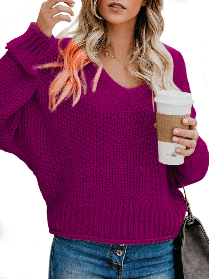 Chunky knit sweater for women with V-neck and relaxed fit Lune London