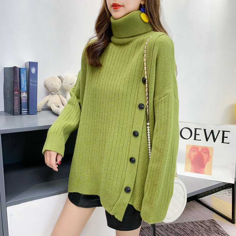 Pull pour femmes à col montant confortable avec détail à boutons Chic & Stil