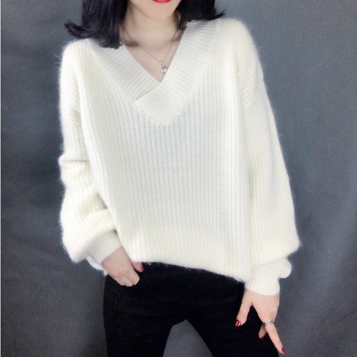 Women's knitted pullover with V-neck and voluminous sleeves Lune London