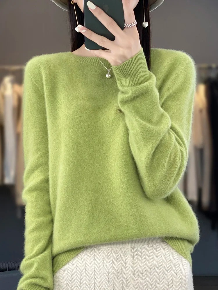Chic Und Stil | Cashmere Sweater Women Round Neck Soft and Elegant Knit Sweater