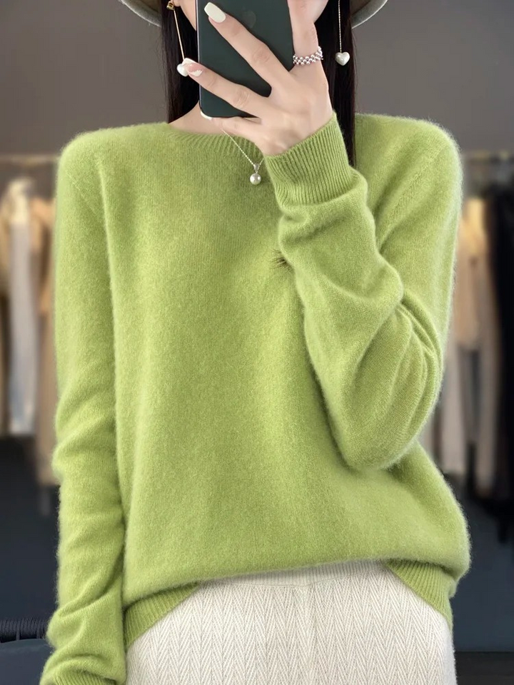 Chic Und Stil | Cashmere Sweater Women Round Neck Soft and Elegant Knit Sweater