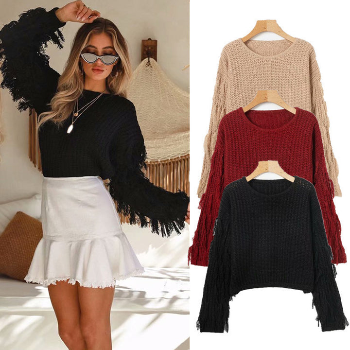 Chunky knit sweater for women with a trendy fringe design and a relaxed fit Lune London