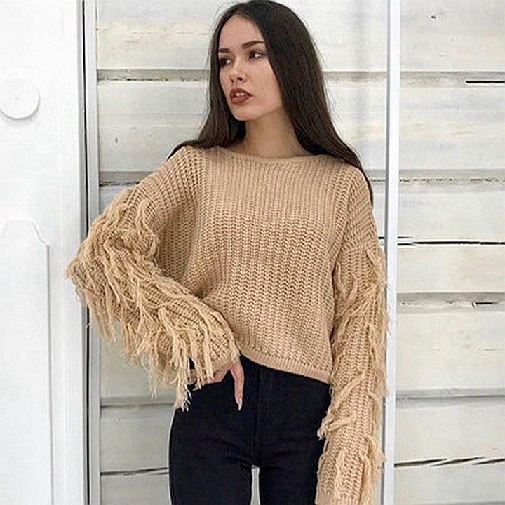 Thick knit women's sweater with fringed sleeves and a relaxed fit Lune London