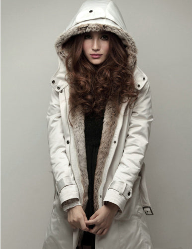 Ladies warm parka with cozy faux fur collar Lune London