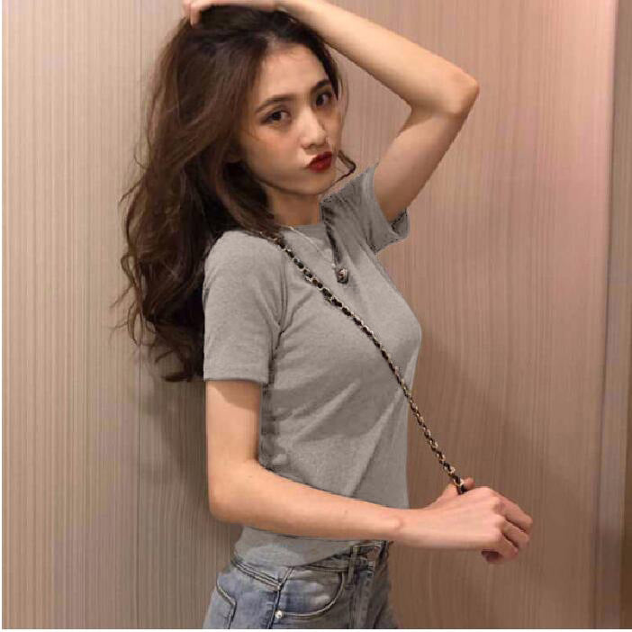 Women's fitted T-shirt with modern round neckline and stretchy fabric Lune London