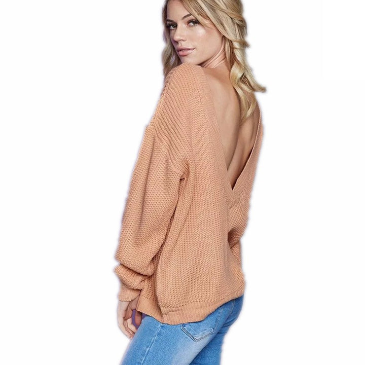 Chunky knit sweater for women with deep V-neck and relaxed fit Lune London