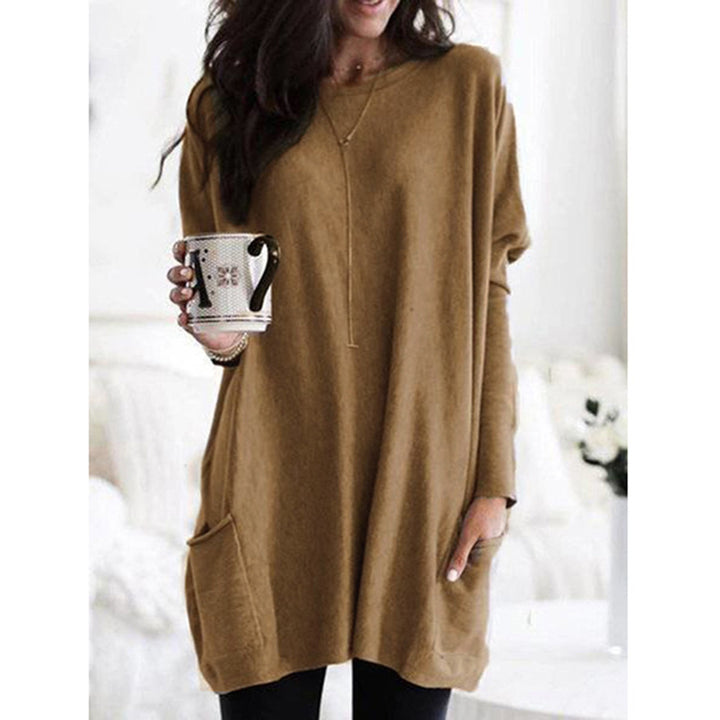 Ladies Casual Plush Sweater with Practical Pockets and Oversized Cut Lune London
