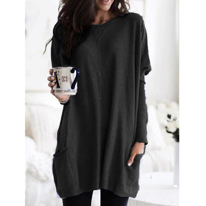 Ladies Casual Plush Sweater with Practical Pockets and Oversized Cut Lune London