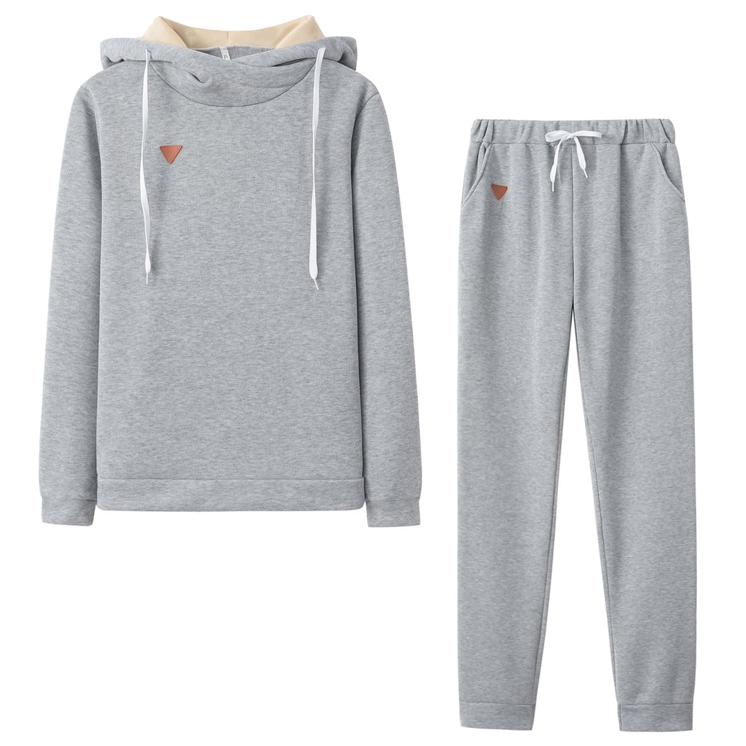 Ensemble sweat à capuche et jogger Chic & Stil pour femmes
