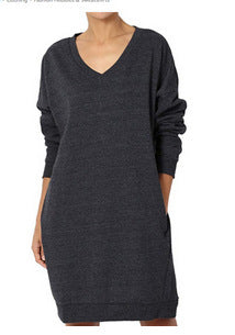 Sweat dress for women with deep V-neck and practical pockets Lune London