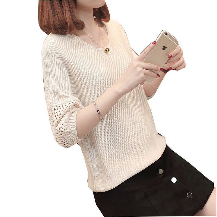 Women's sweater with decorative crochet pattern and V-neck Lune Londonl