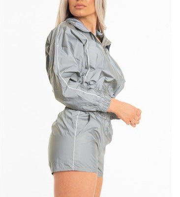Women Sports Outfit with Cropped Top and Elastic Waist Lune London