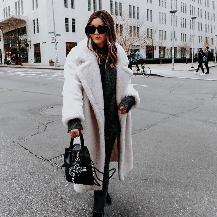 Long faux fur coat for women with a chic and stylish design