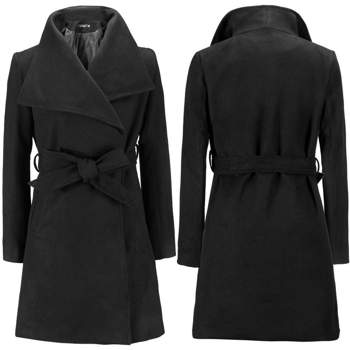 Elegant wrap coat for women with large collar and belt detail Lune London