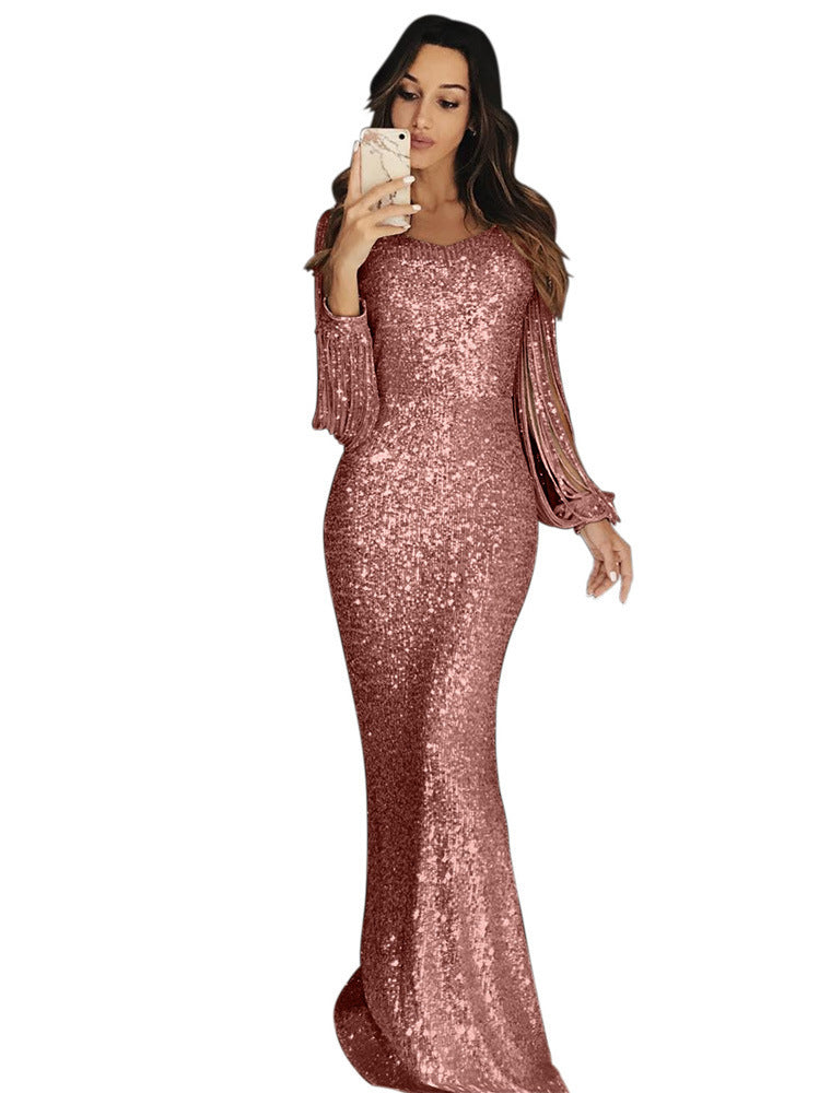 Elegant sequin evening dress for women with a flattering cut and long sleeves Lune London