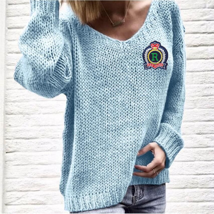 Thick knit sweater for women with deep V-neck and relaxed fit Lune Londonl