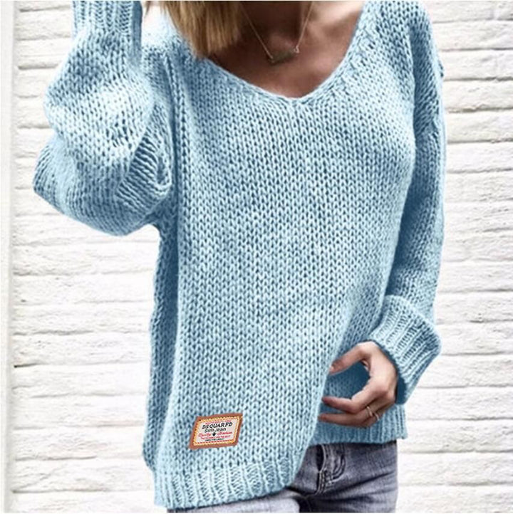 Cozy knit sweater for women with V-neck and relaxed fit Lune London