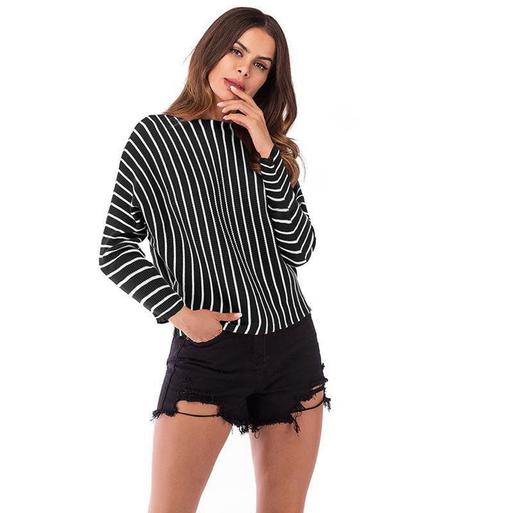 Casual knitted sweater for ladies with modern stripes Lune London