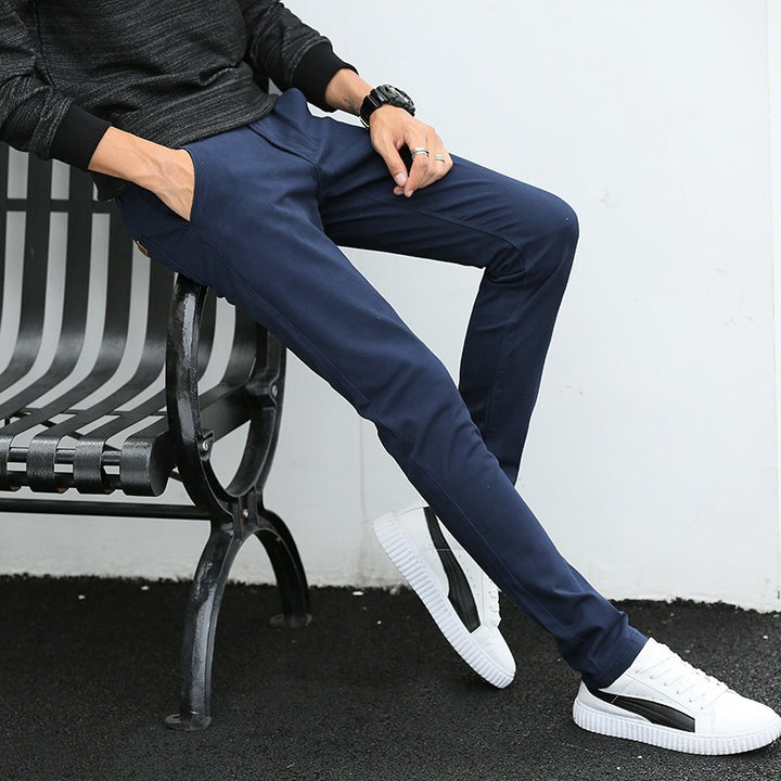 Men's slim-fit chino pants with practical pockets Lune London